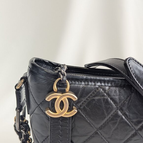 CHANEL Small Gabrielle bag - Picture 2 of 6